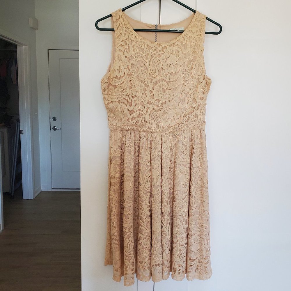 Womens Soprano Cream Lace Dress Size Small